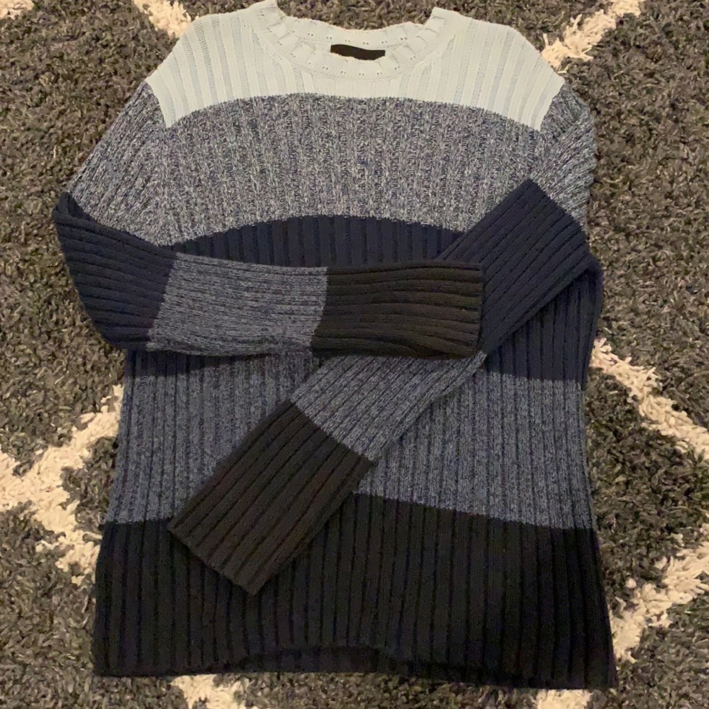 L Express sweater. Blue and black